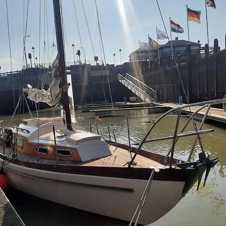Cosy Sailingboat In Vlissingen Exterior photo